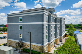 Lanes at Oslo in San Marcos, TX - Building Photo - Building Photo