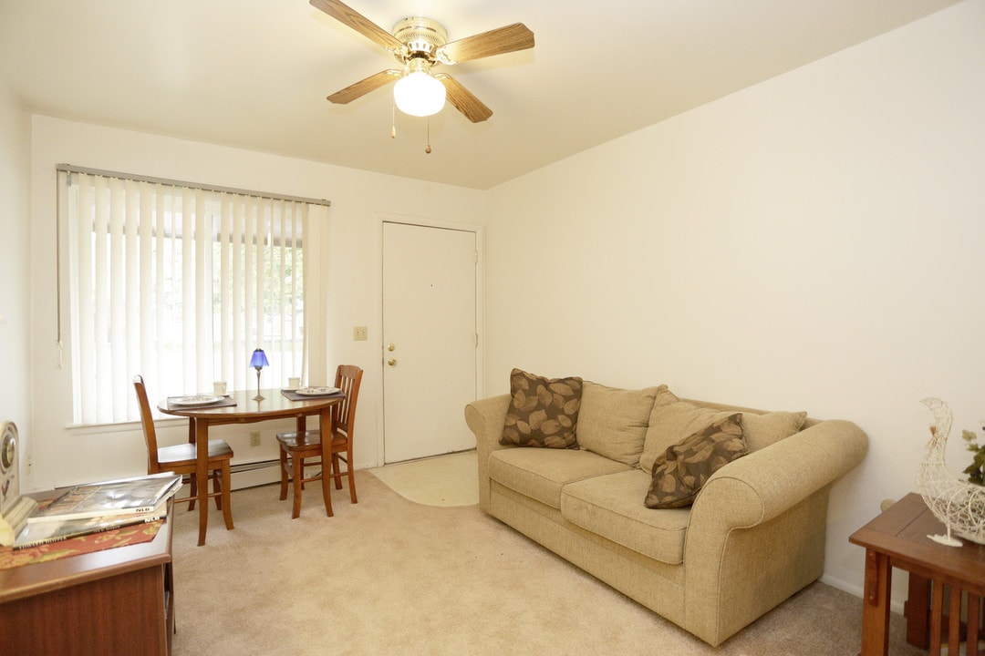 Goldentree Apartments in Portage, MI - Building Photo