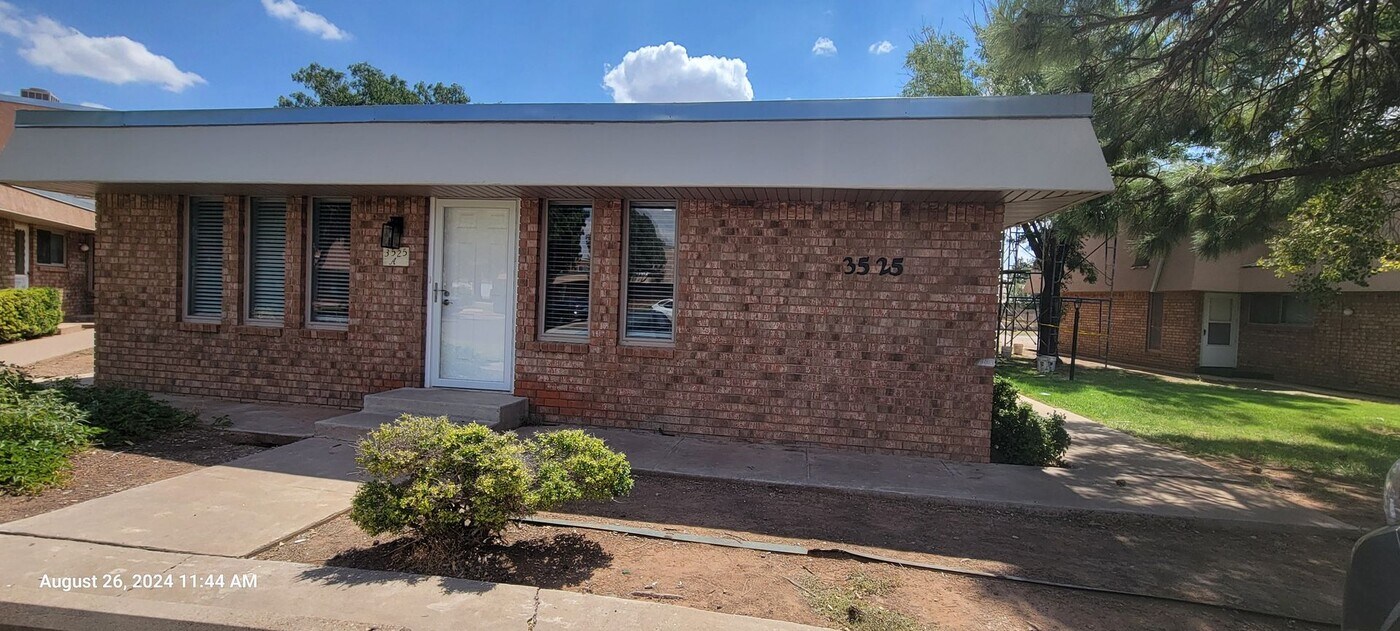 3525 Adenmor Ct in Clovis, NM - Building Photo