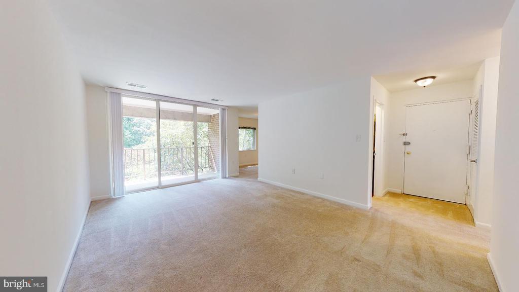 1425 Northgate Square in Reston, VA - Building Photo