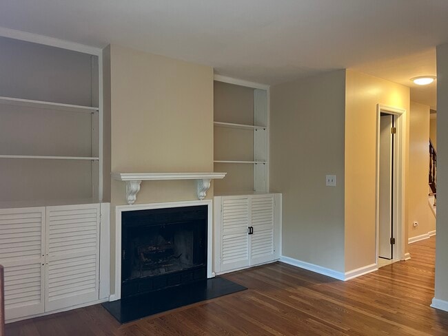 426 Courtland Ave in Stamford, CT - Building Photo - Building Photo