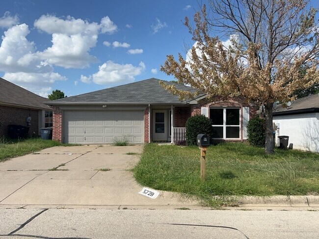 property at 5728 Shady Springs Trail