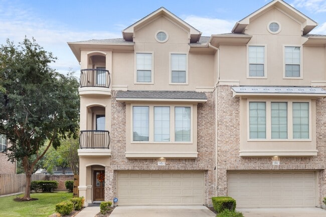 property at 7922 Stoneyway Dr