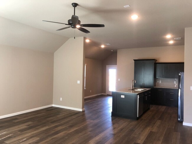 13441 N 132nd E Ave in Collinsville, OK - Building Photo - Building Photo