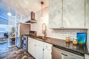 Tempe Cottages in Tempe, AZ - Building Photo