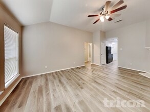 1214 Crooked Creek Ct in Midlothian, TX - Building Photo - Building Photo