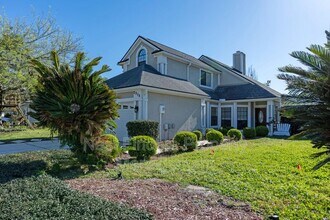 2958 Lantana Lakes Dr E in Jacksonville, FL - Building Photo - Building Photo