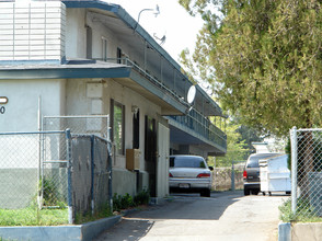 650 N Mountain View Ave in San Bernardino, CA - Building Photo - Building Photo