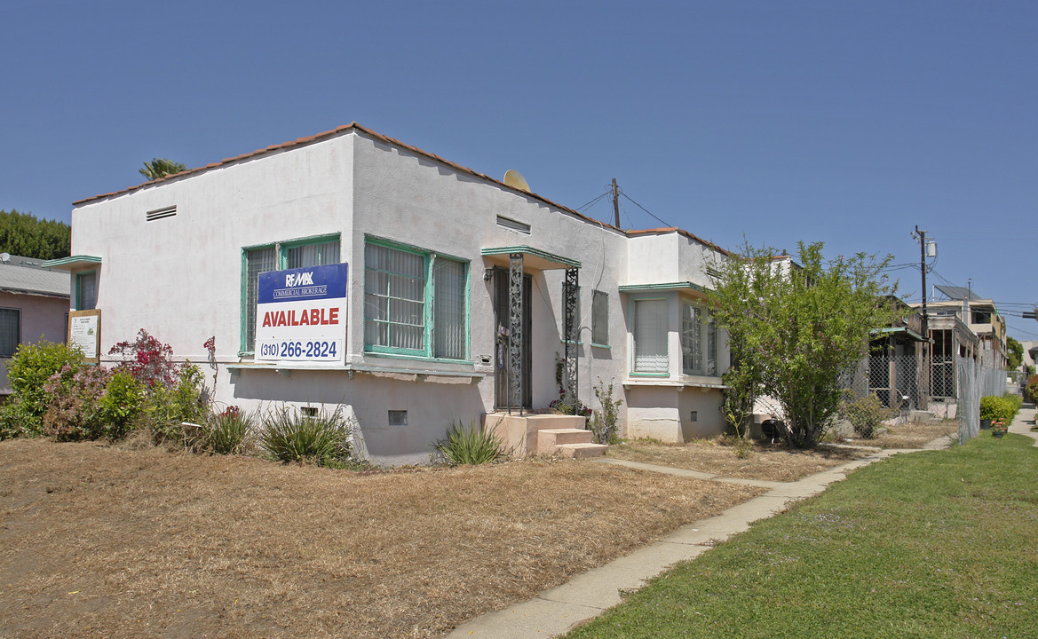 1319 Yale St in Santa Monica, CA - Building Photo