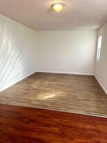 20826 Main St in Carson, CA - Building Photo