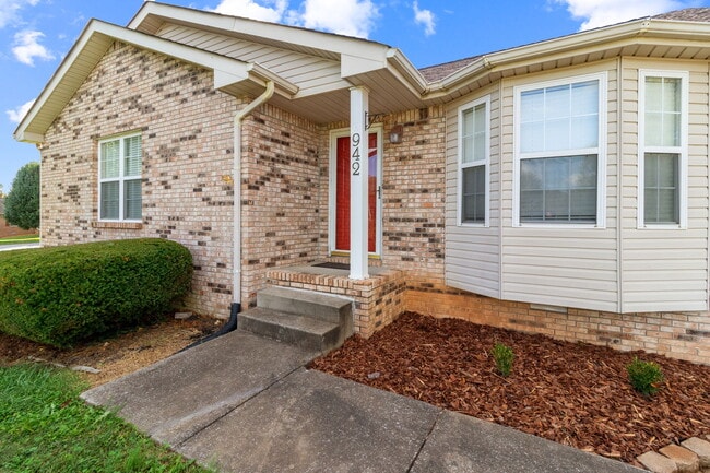 942 Drum Ln in Clarksville, TN - Building Photo - Building Photo