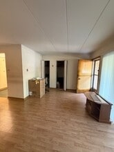 10314 S Komensky Ave in Oak Lawn, IL - Building Photo - Building Photo