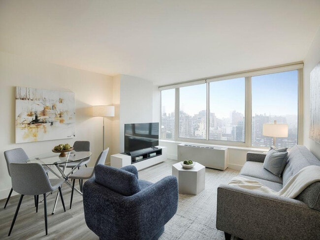 5 Pennsylvania Plaza, Unit SI ID1508166P in New York, NY - Building Photo - Building Photo