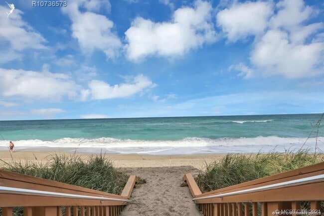 10600 S Ocean Dr