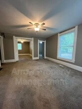 445 N 25th St in Lincoln, NE - Building Photo - Building Photo