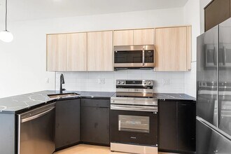 2139 N 10th St, Unit A01 in Philadelphia, PA - Foto de edificio - Building Photo