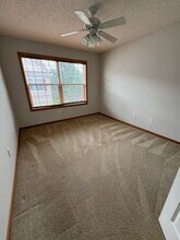 1578 Woodlynn Ave in Maplewood, MN - Building Photo - Building Photo