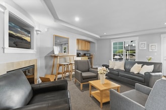 Crossroads at Meridian Apartments in Puyallup, WA - Foto de edificio - Building Photo