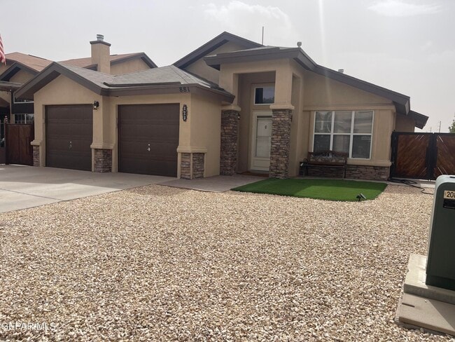 property at 881 Dakota River Ave