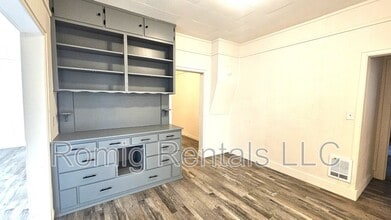 1206 B St in Centralia, WA - Building Photo - Building Photo