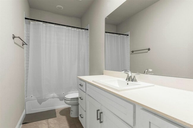 property at 2807 Woodland Ct