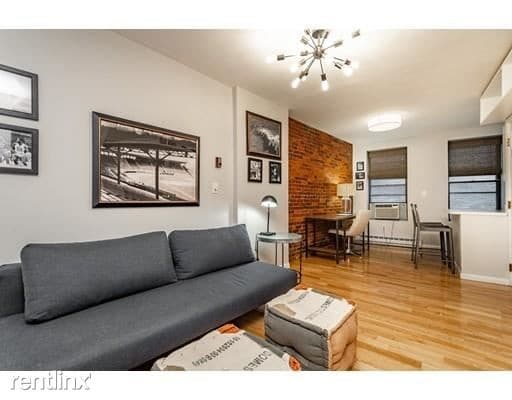 8 Battery St-Unit -Apt 3 in Boston, MA - Building Photo - Building Photo