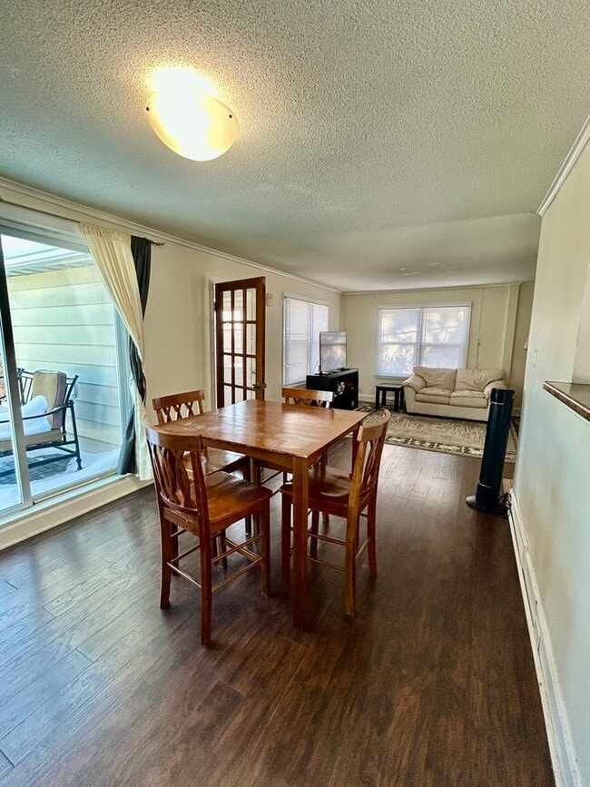 property at 2001 Springvale Rd