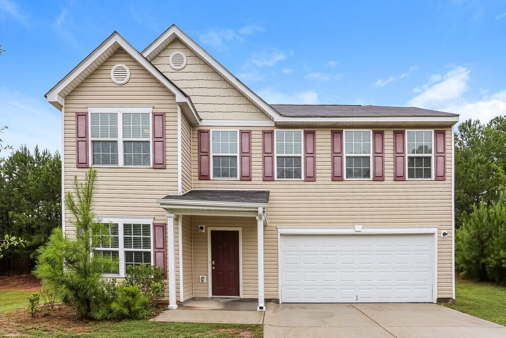 130 Betty Ann Ln in Covington, GA - Foto de edificio
