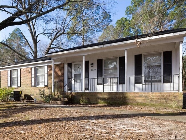 1623 Van Buren Ave in Fayetteville, NC - Building Photo - Building Photo