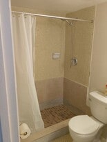 605 Margate Ct in Margate, FL - Building Photo