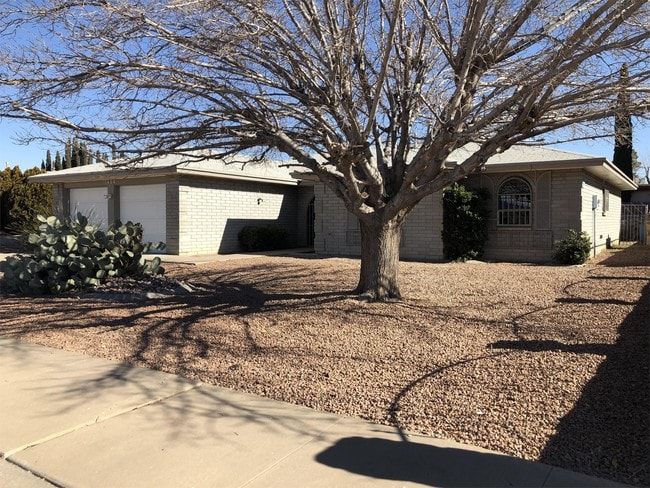 3424 Running Deer Dr in El Paso, TX - Building Photo - Building Photo