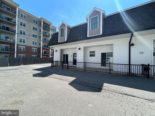 property at 807 Washington St