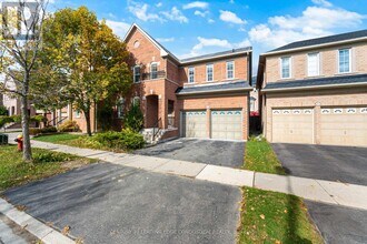 29 Wendelyn Dr in Richmond Hill, ON - Building Photo - Building Photo