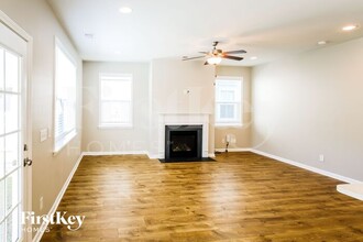 93 Crossandra Ave in Summerville, SC - Foto de edificio - Building Photo