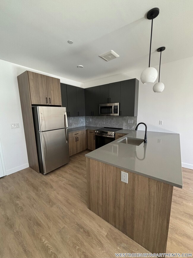 199 Gardner St in Boston, MA - Foto de edificio - Building Photo