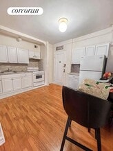 64-85-85 Saunders St in Queens, NY - Building Photo - Building Photo