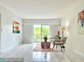 1785 N Andrews Square in Fort Lauderdale, FL - Building Photo - Building Photo