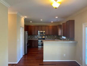 105 Saltybrook Ln in Holly Springs, NC - Building Photo - Building Photo