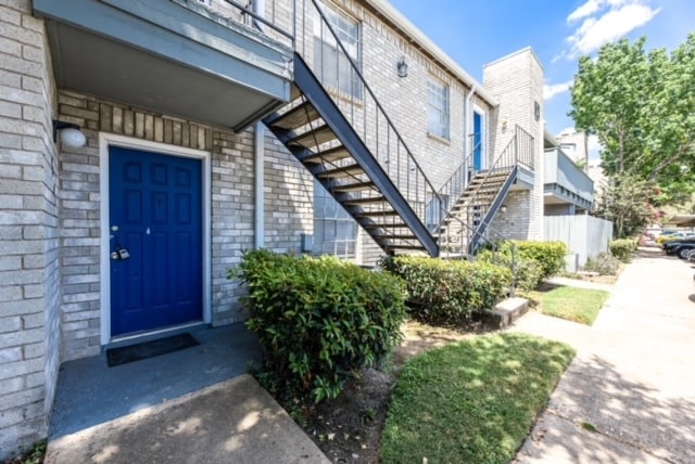 9797 Leawood Blvd, Unit 705 in Houston, TX - Building Photo - Building Photo