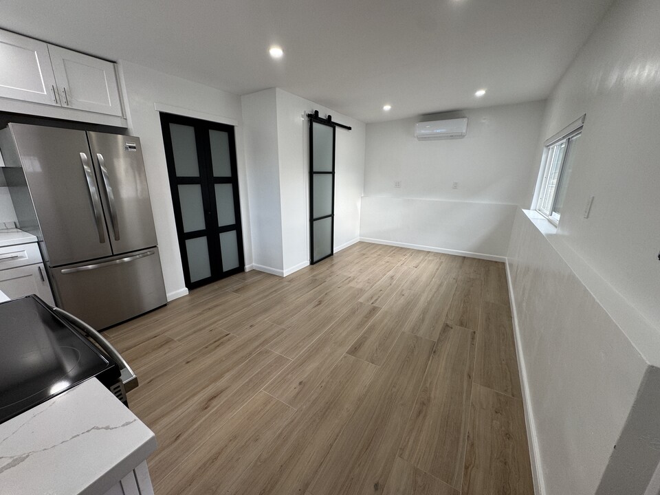 50 E Emerson St in Chula Vista, CA - Building Photo