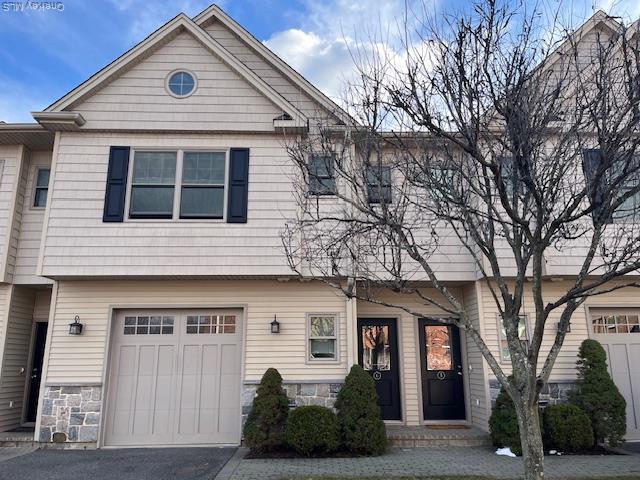 property at 50 Sintsink Dr E