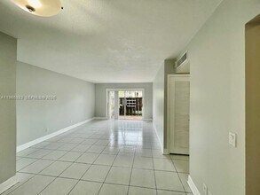 9000 SW 137th St in Miami, FL - Building Photo - Building Photo