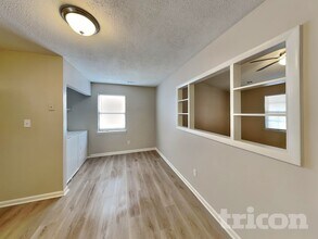 6631 Flat Rock Dr in Charlotte, NC - Building Photo - Building Photo