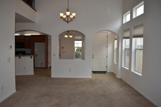 2820 Amalfi in Chowchilla, CA - Building Photo - Building Photo