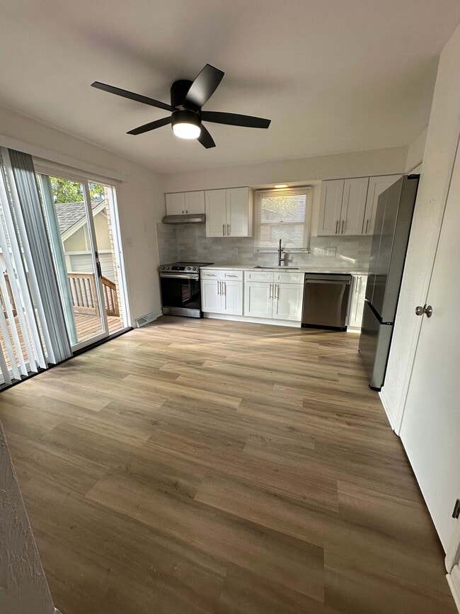 9630 Erie St in Highland, IN - Foto de edificio - Building Photo