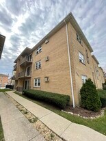 8511 W Gregory St in Chicago, IL - Building Photo