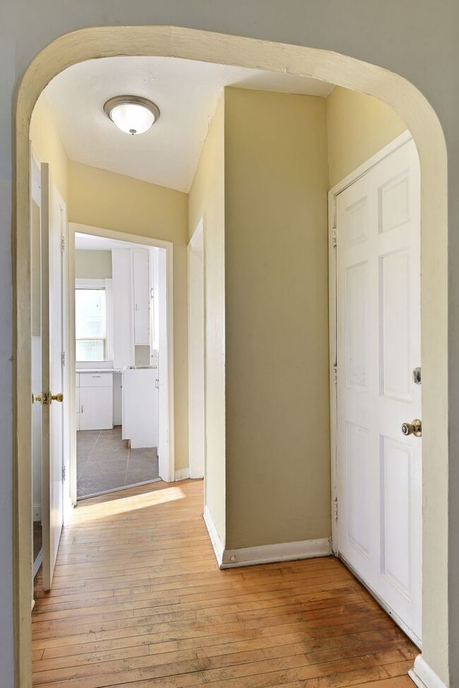 2241 Pierce St NE in Minneapolis, MN - Building Photo - Building Photo