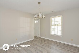 4721 Hunt Manor Ct in Raleigh, NC - Foto de edificio - Building Photo