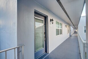 42 Burgundy A in Delray Beach, FL - Building Photo