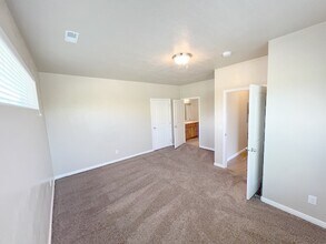 426 W 200 N St in Springville, UT - Building Photo - Building Photo